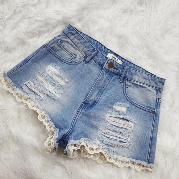 Forever 21 Festival Shorts - Picture 1 of 5